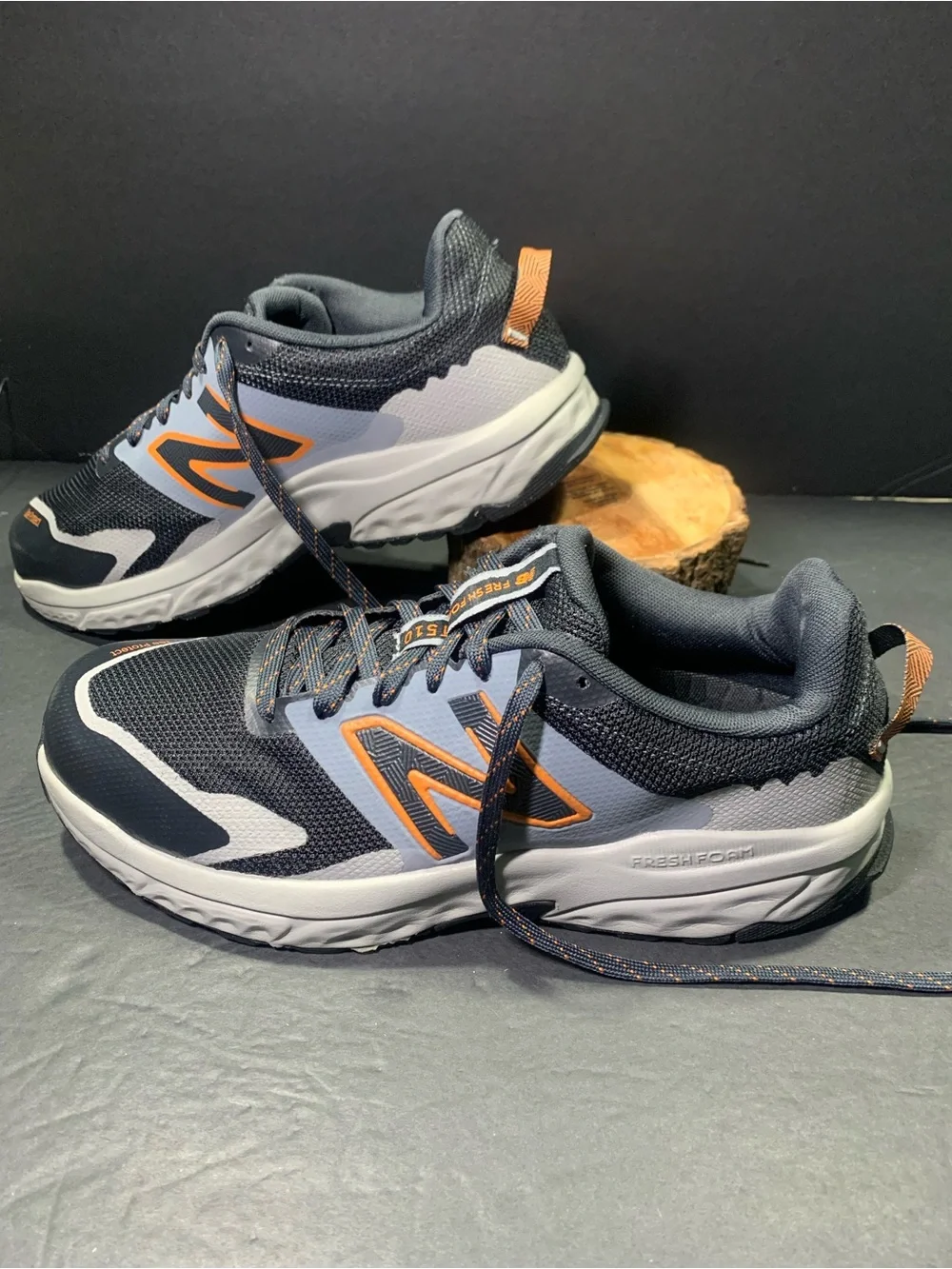 New Balance T510 Men’s  Black Gray Trail Running Sneakers Shoe Size-10